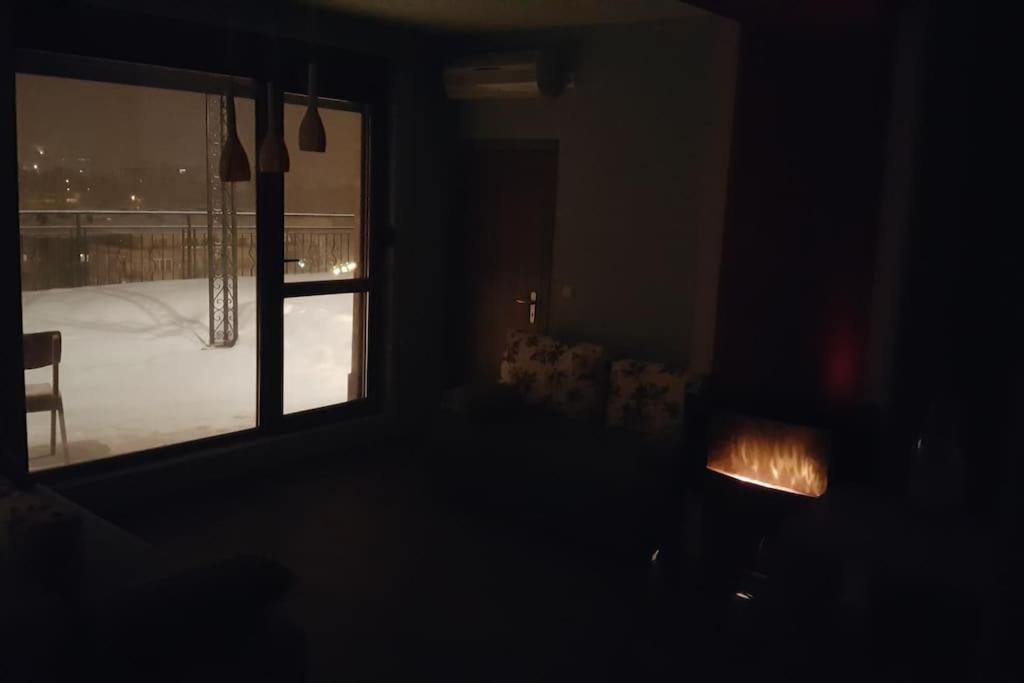 Unique Studio- Great Balcony And View! Parking Possibility! Veliko Tarnovo Kültér fotó